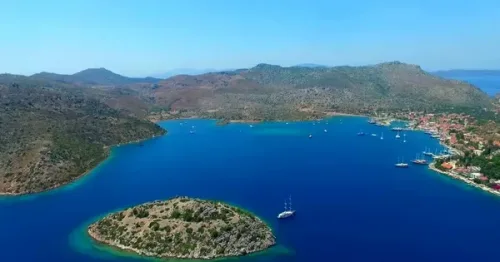 Dalaman Airport Bozburun VIP Transfer Mercedes Vito Luxury Greeting - Safe and Comfortable Transportation to Bozburun Boutique Hotels and Villas by Ege Vip Tur.