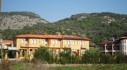 Dalaman Havalimanı Sirman Apart Hotel Sarıgerme VIP Transfer Karşılama Hizmeti - Ege Vip Tur Mercedes Vito Araç Filosu.