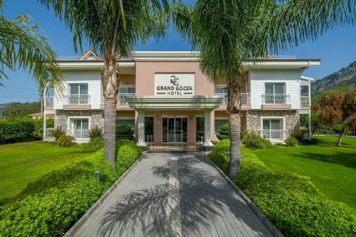 Grand Göcek Hotel VIP Transfer Karşılama ve Ege VIP Tur Lüks Mercedes Vito Araç Filosu.