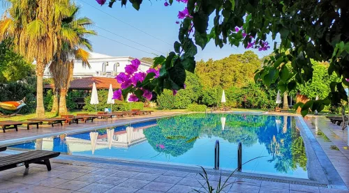 Efe Hotel Göcek VIP Transfer Karşılama ve Ege VIP Tur Lüks Mercedes Vito Araç Filosu.